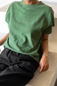 LE BON SHOPPE JEANNE TEE || BASIL