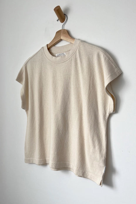 LE BON SHOPPE JEANNE TEE || NATURAL