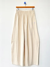 Load image into Gallery viewer, LE BON SHOPPE BARE PANTS || NATURAL
