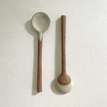 Load image into Gallery viewer, NEUTRAL HANDMADE JAPANESE POTTERY SPOON || CREAM
