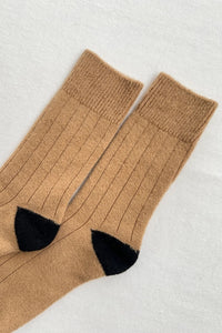 LE BON SHOPPE CLASSIC CASHMERE SOCKS || CAMEL