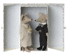 Load image into Gallery viewer, MAILEG WEDDING MICE || COUPLE IN BOX
