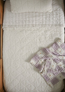 NEW GRAIN QUILTED BLANKET || TWIN