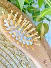 Load image into Gallery viewer, BEECHWOOD TRAVEL HAIRBRUSH
