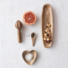 Load image into Gallery viewer, MANGO WOOD CITRUS REAMER || NATURAL
